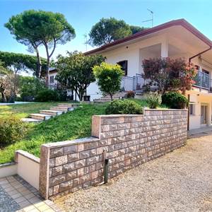 Villen/Häuser zu Verkauf in Lignano Sabbiadoro